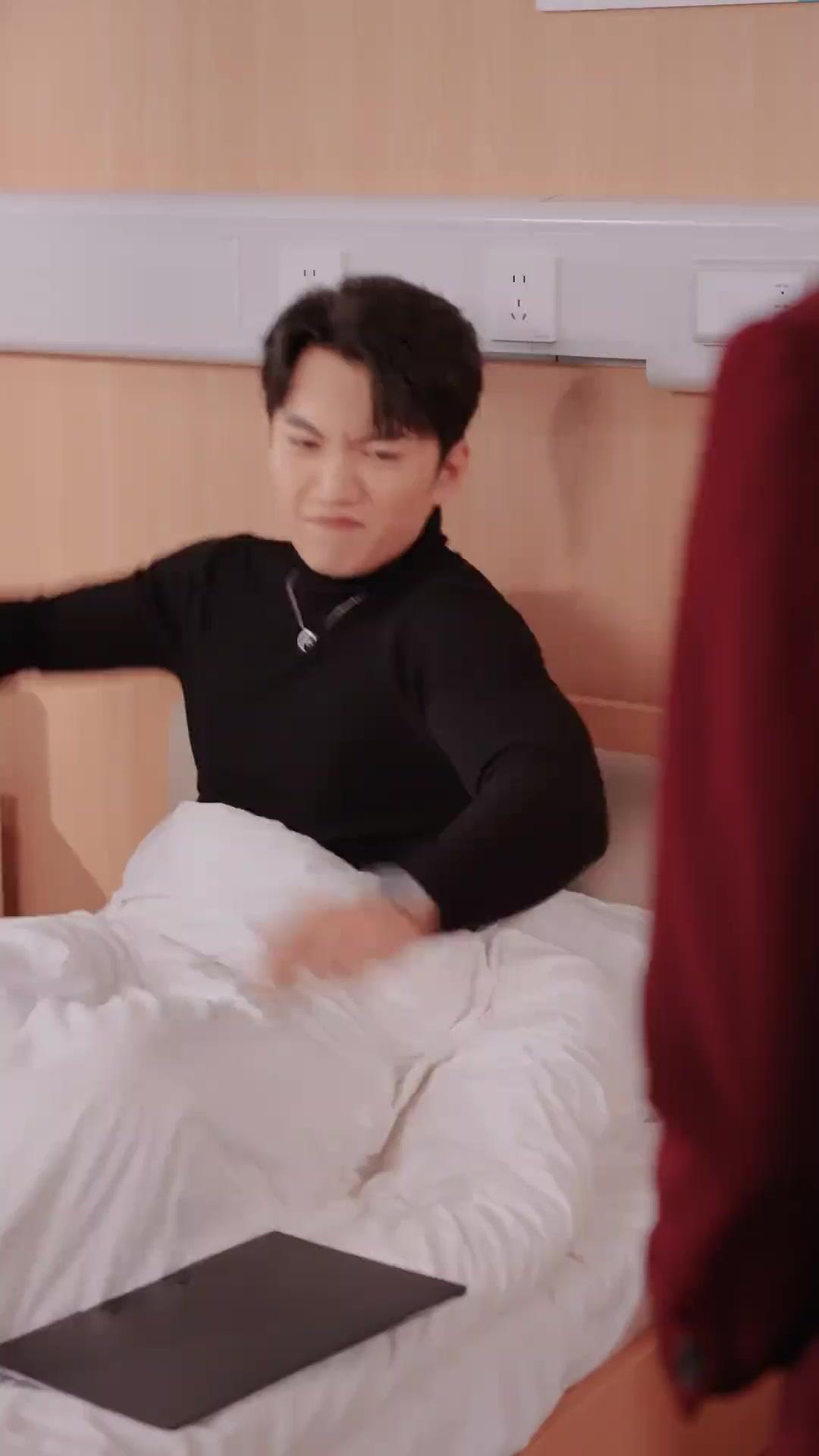 잡히지 않는 그녀