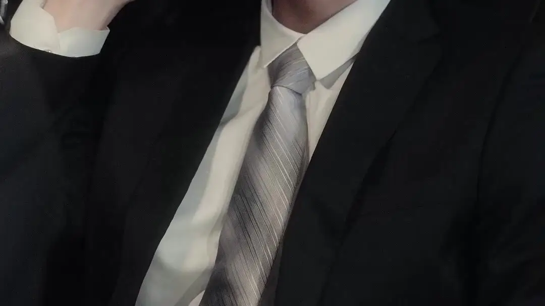 大富豪の親に手を出すな！ 湯本陽真と桜庄の夜の狂騒