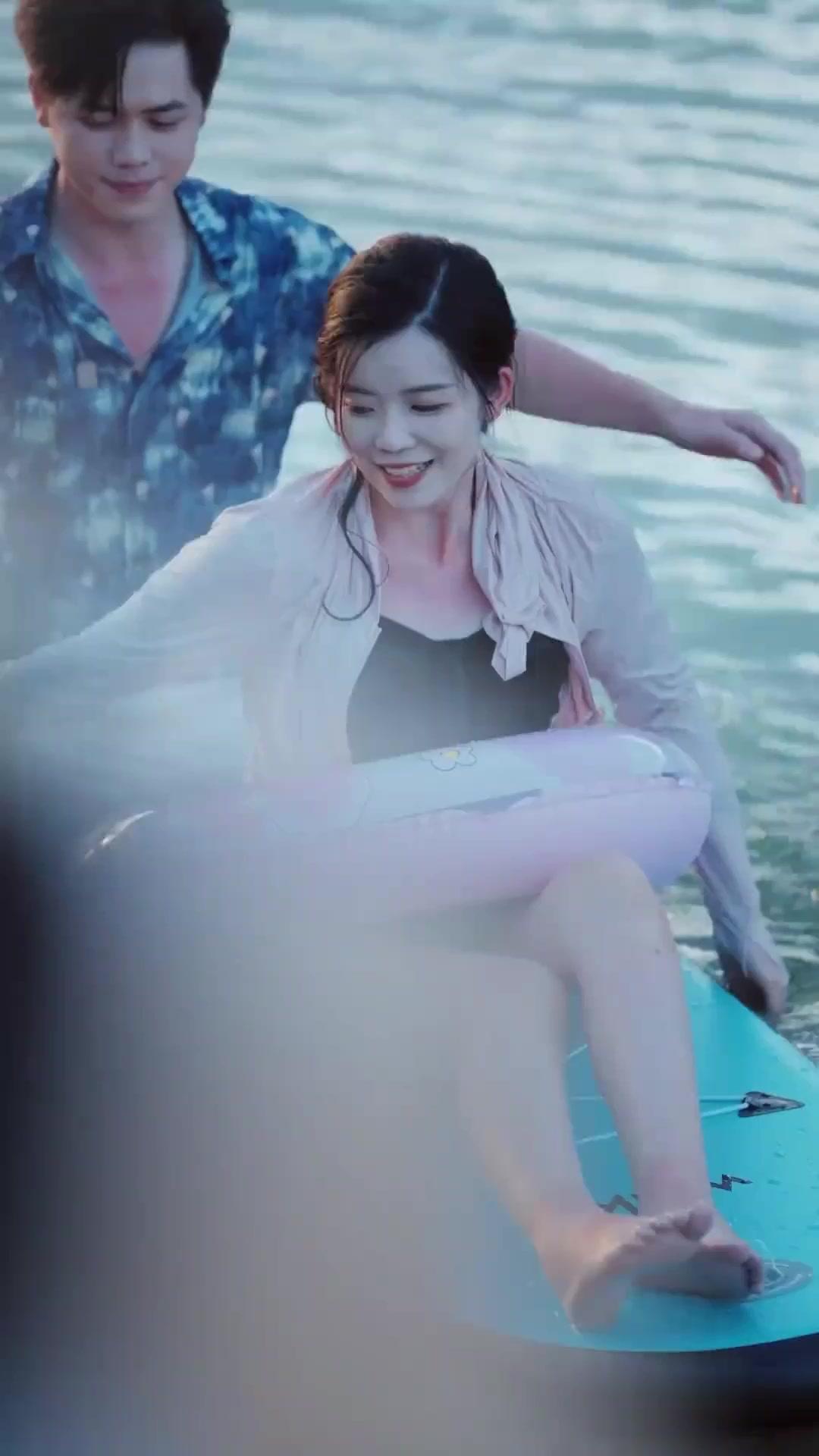 (吹き替え) 地獄のバカンス～サメに食われてタイムスリップ～