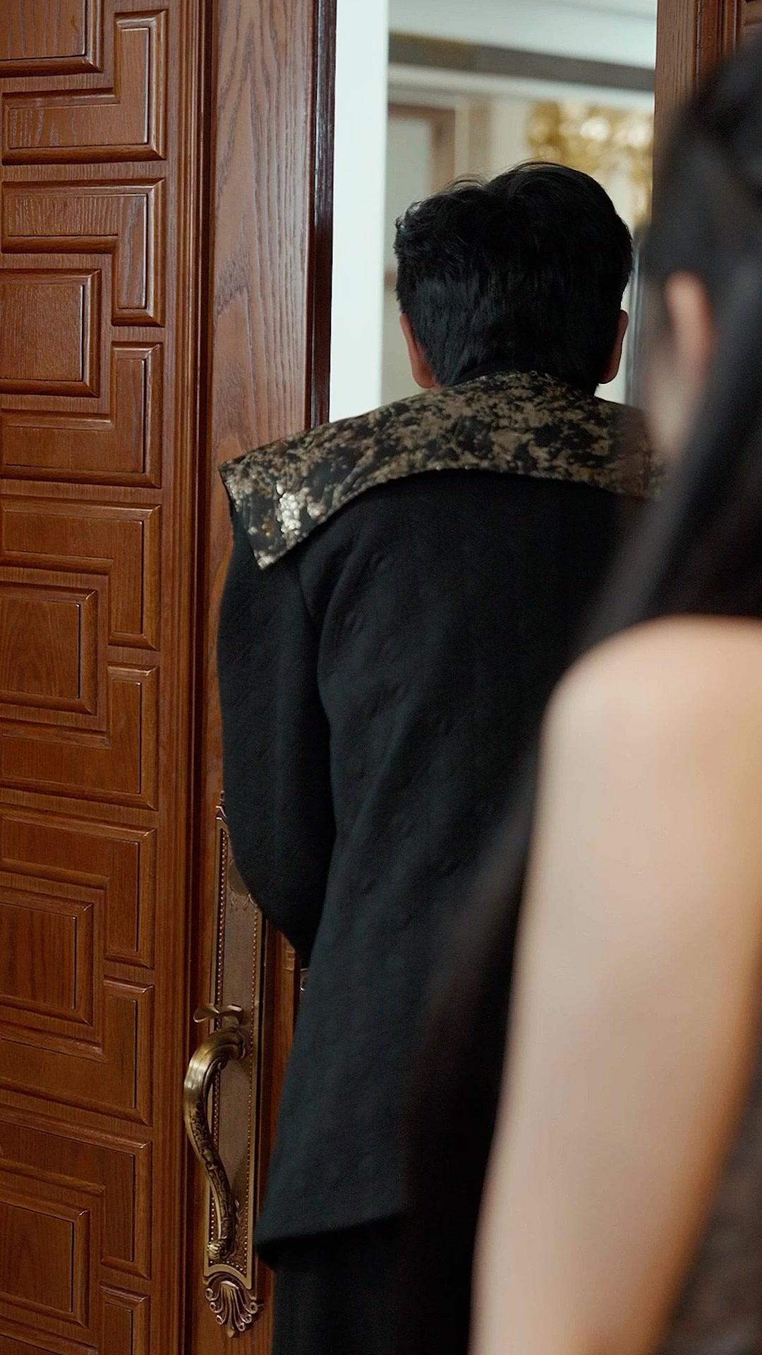  Satpam Yang Punya 3 Tunangan Cantik 