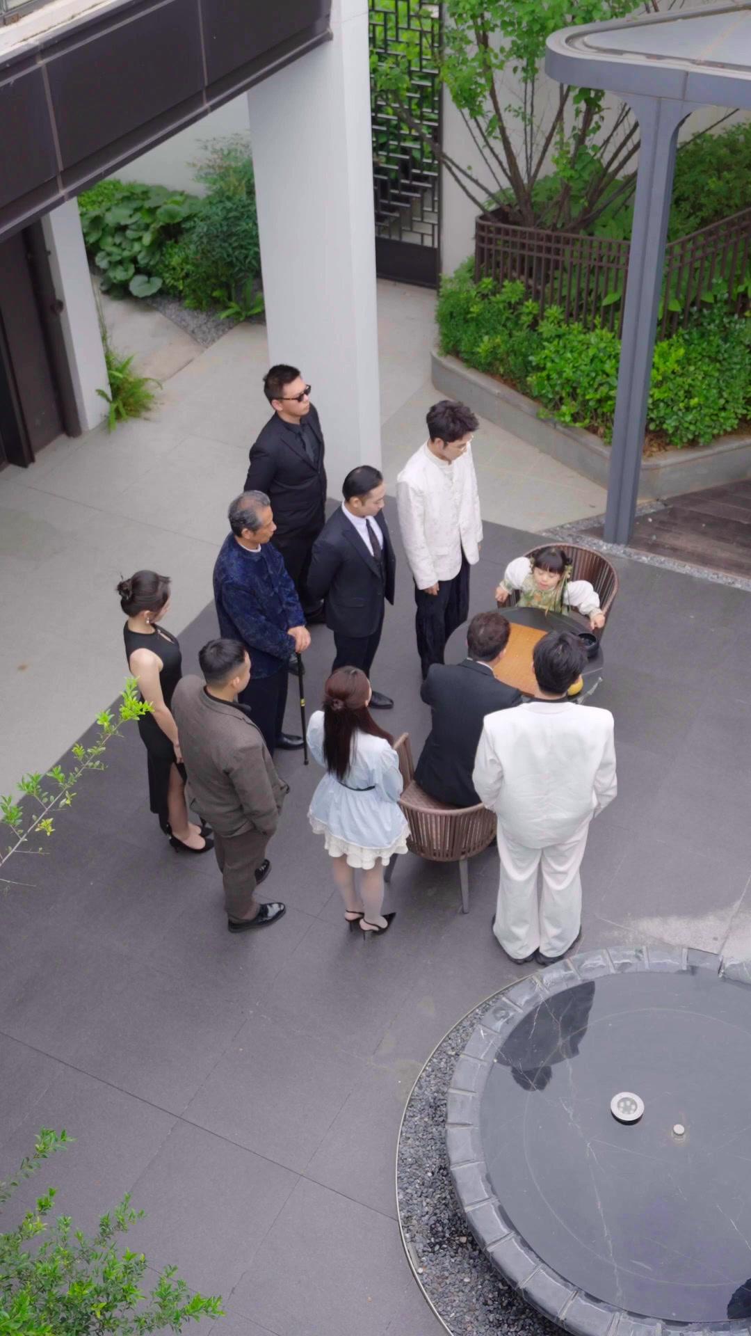 Si Jenius Catur Igo Berjari Emas