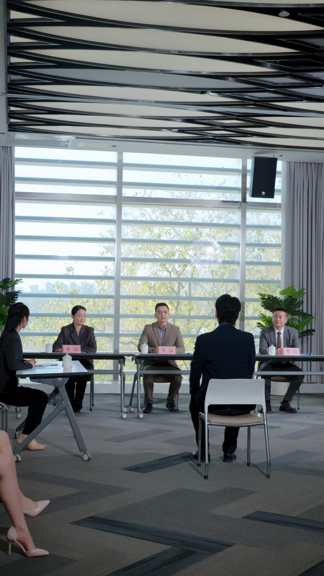 회귀 후, 최고의 비서가 되다