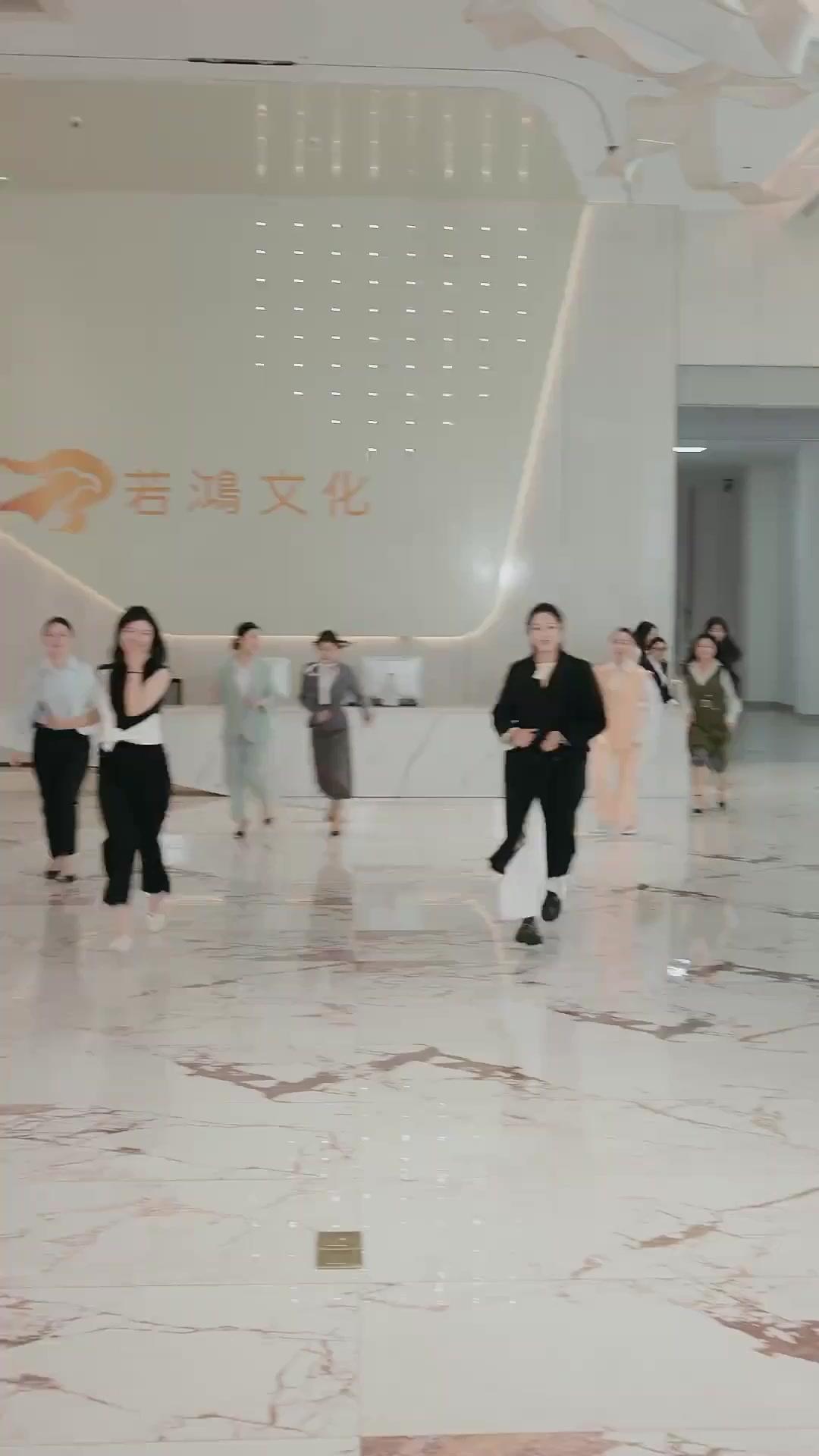 男女比率1：30000の世界