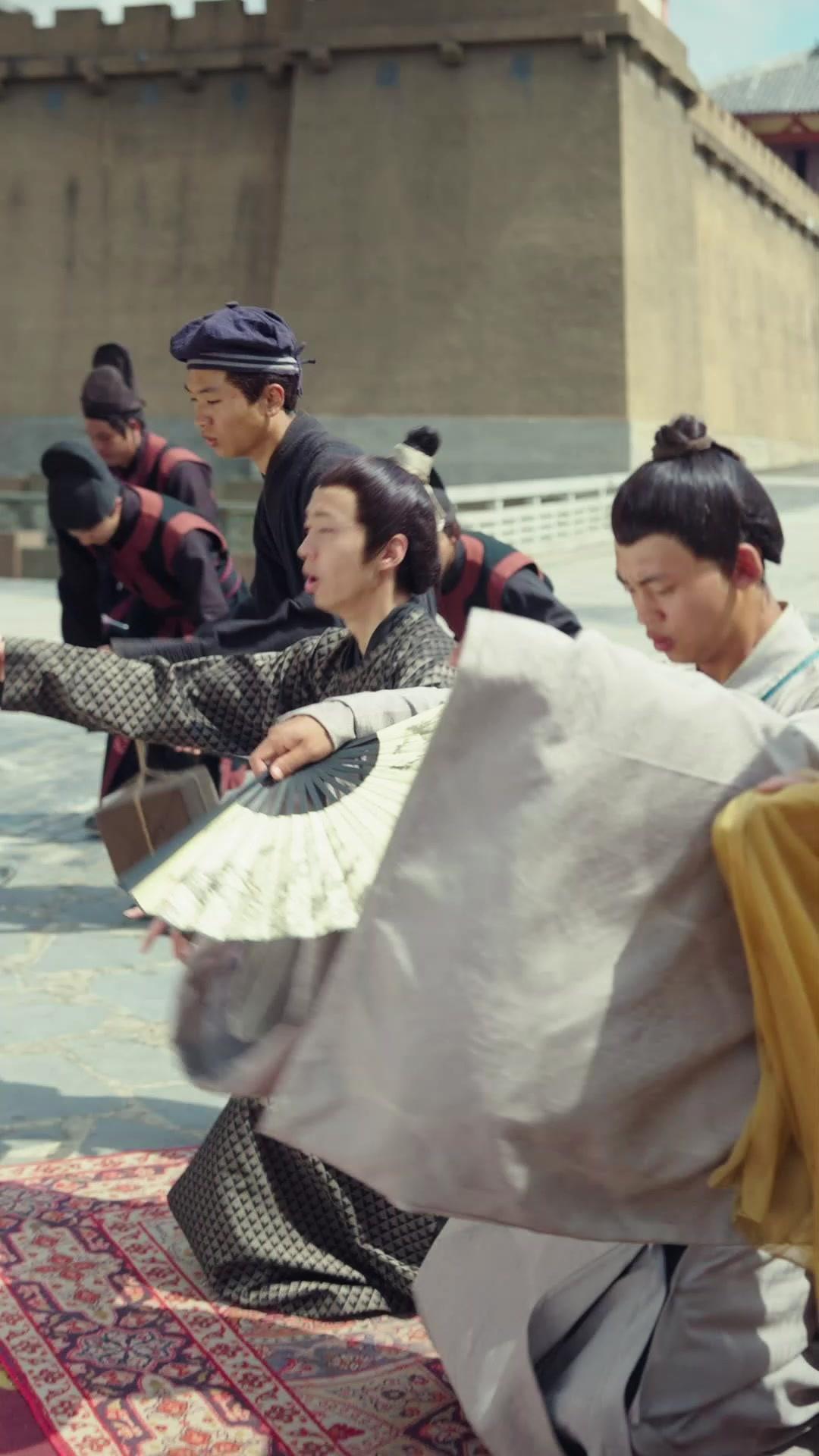 QUI EST LA VRAIE REINE ?