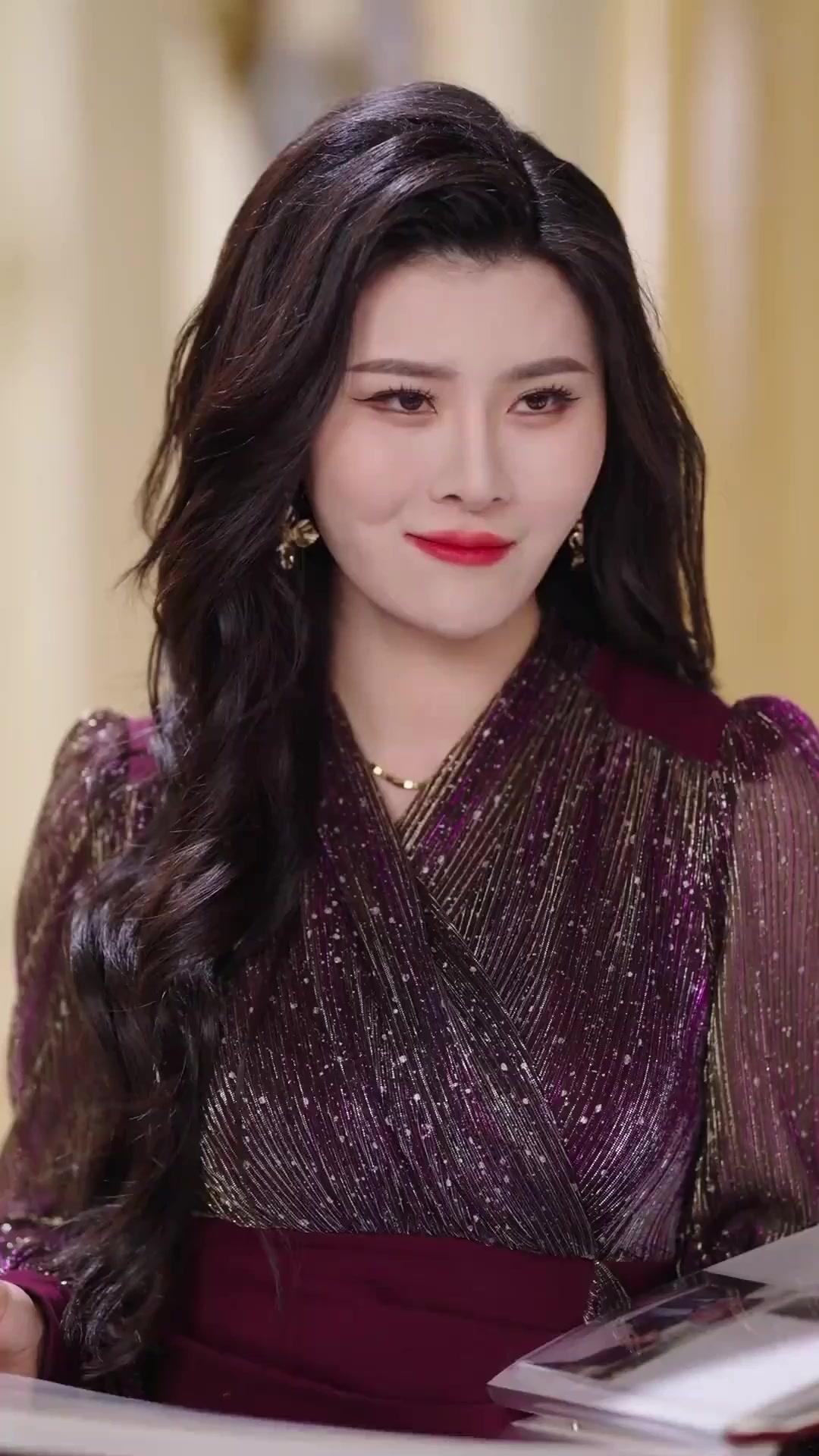 真の令嬢、崖っぷちから頂点へ