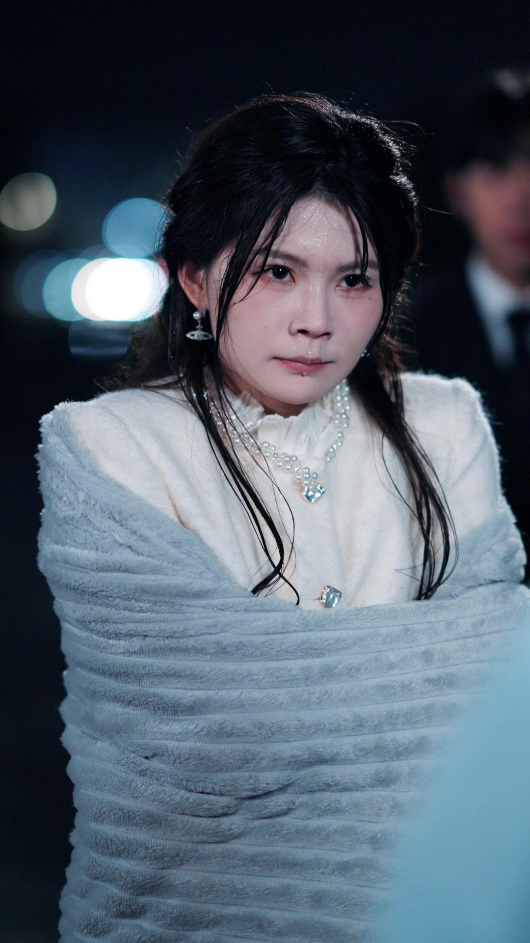 Ugly Husband's Secret Identity