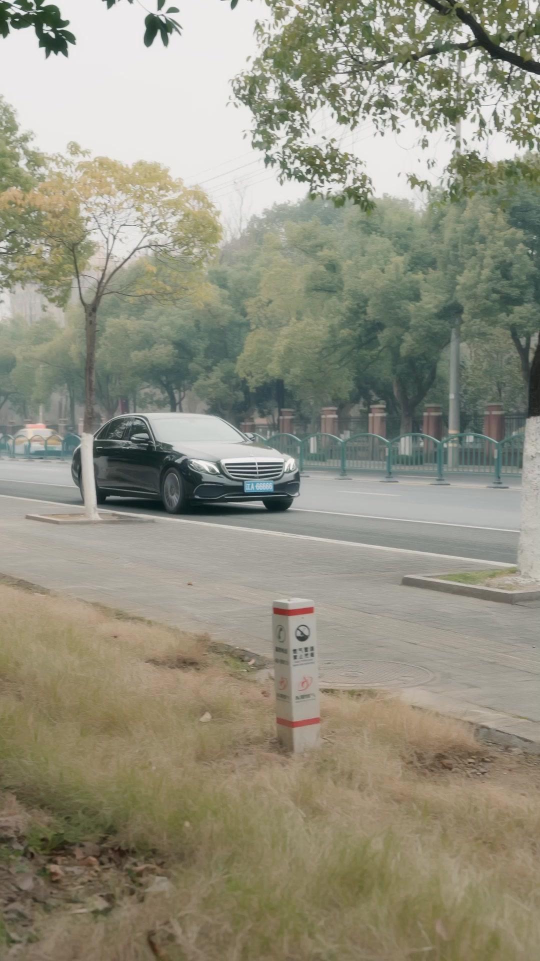 （粵語）長眠後三個哥哥為我白了頭