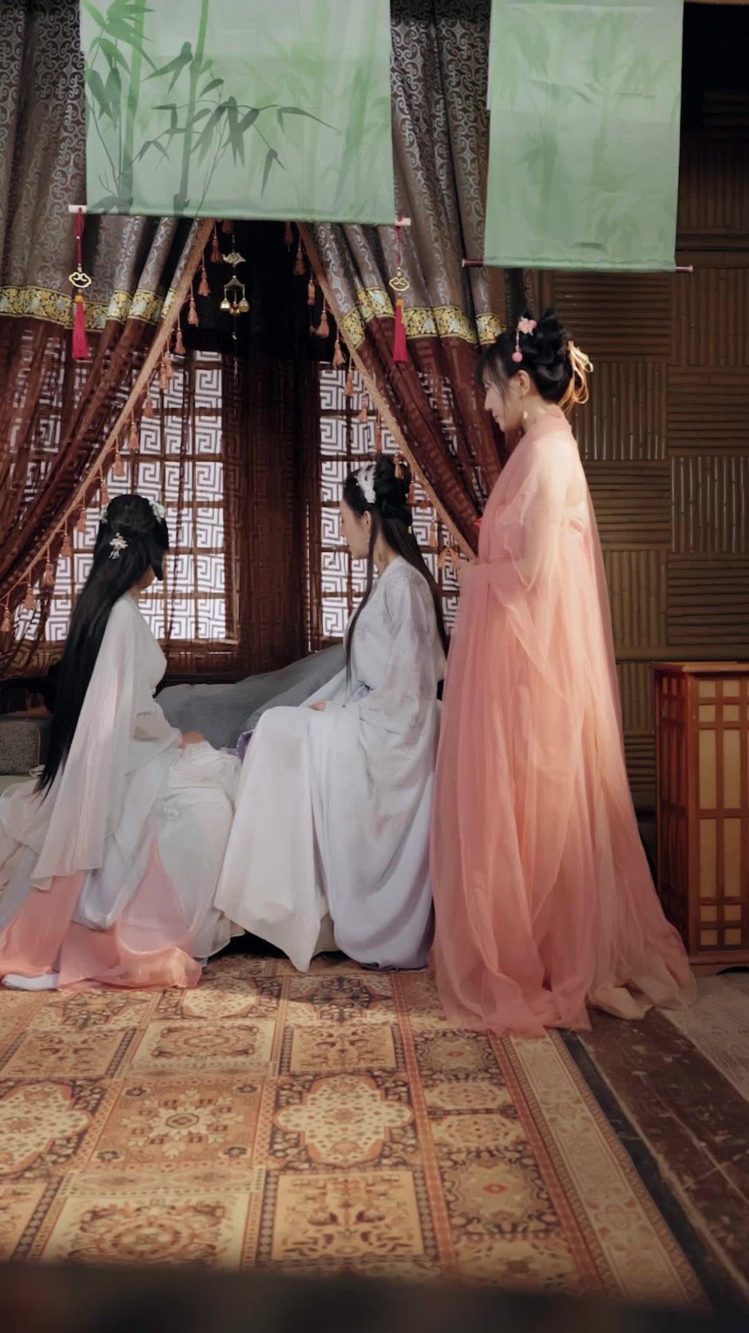 My 3 Wives Make Me a GOD