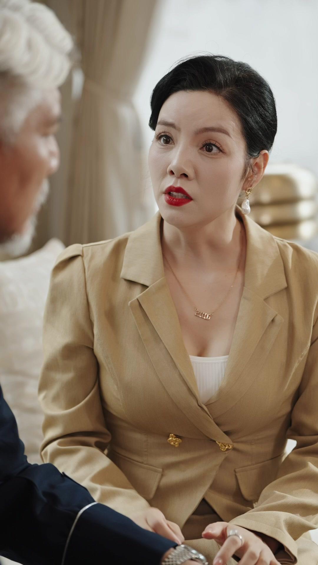 LE SOLEIL DE L'ARMÉE