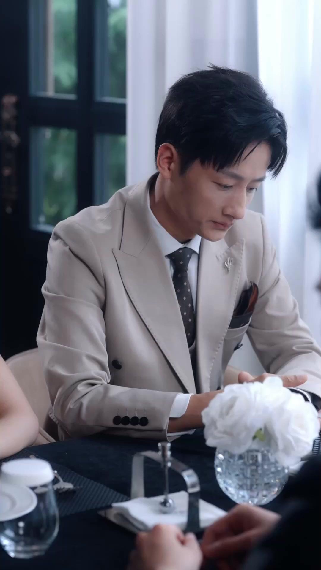 Bunga Berduri di Ruang Sidang