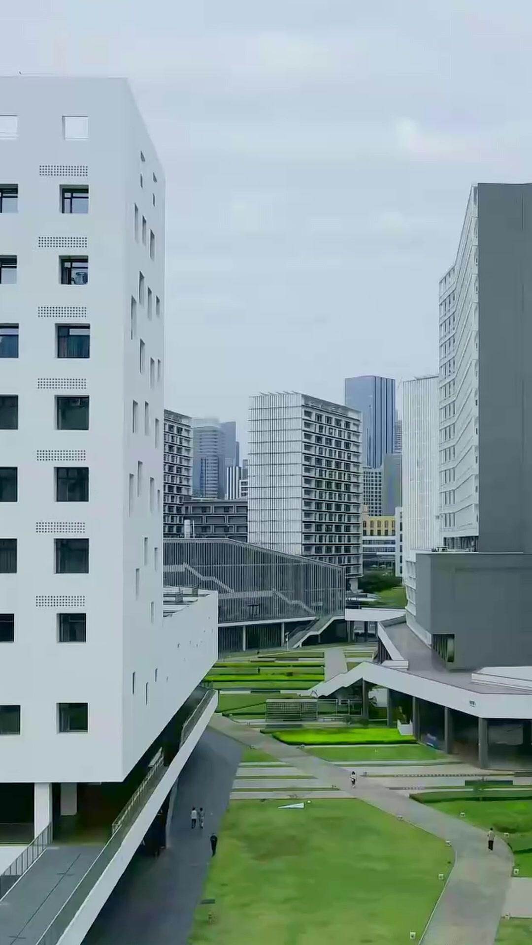 Puteri Sekolah Kembali Berkuasa