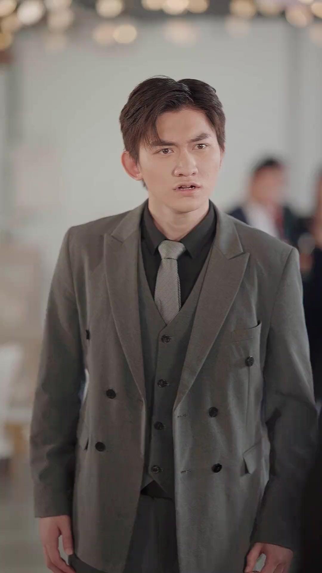 Enamorada del hermano de mi prometido