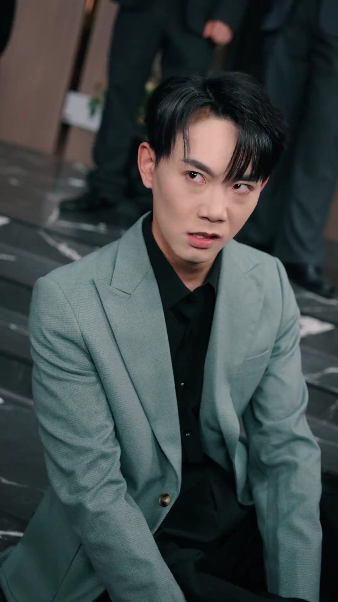 (Dublajlı) Fedakarlıktan Sonra: Uçurumdan Döndü