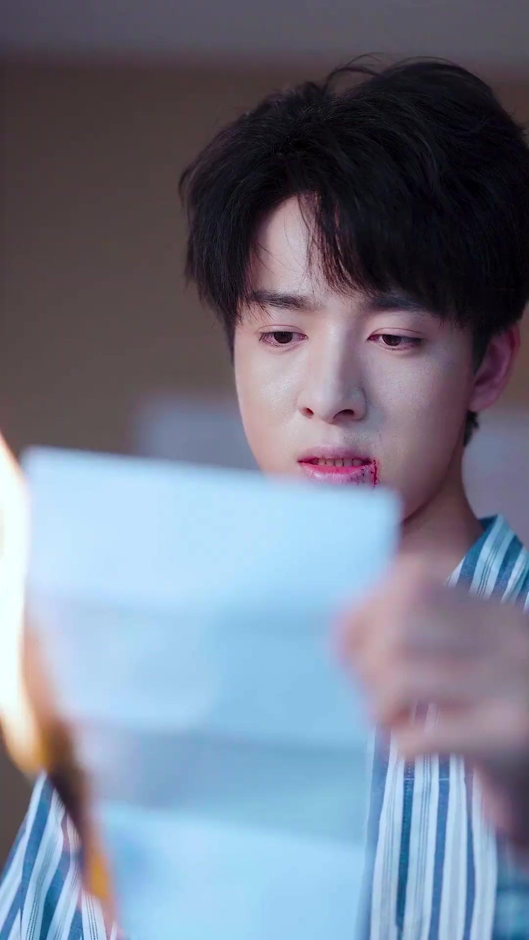 ความรักพร่าเลือนดุจดอกไม้ไฟ