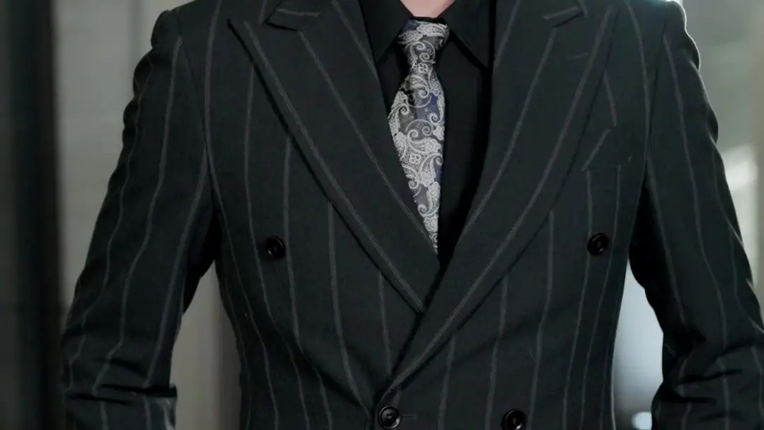 When Receptionists Hold the Real Power