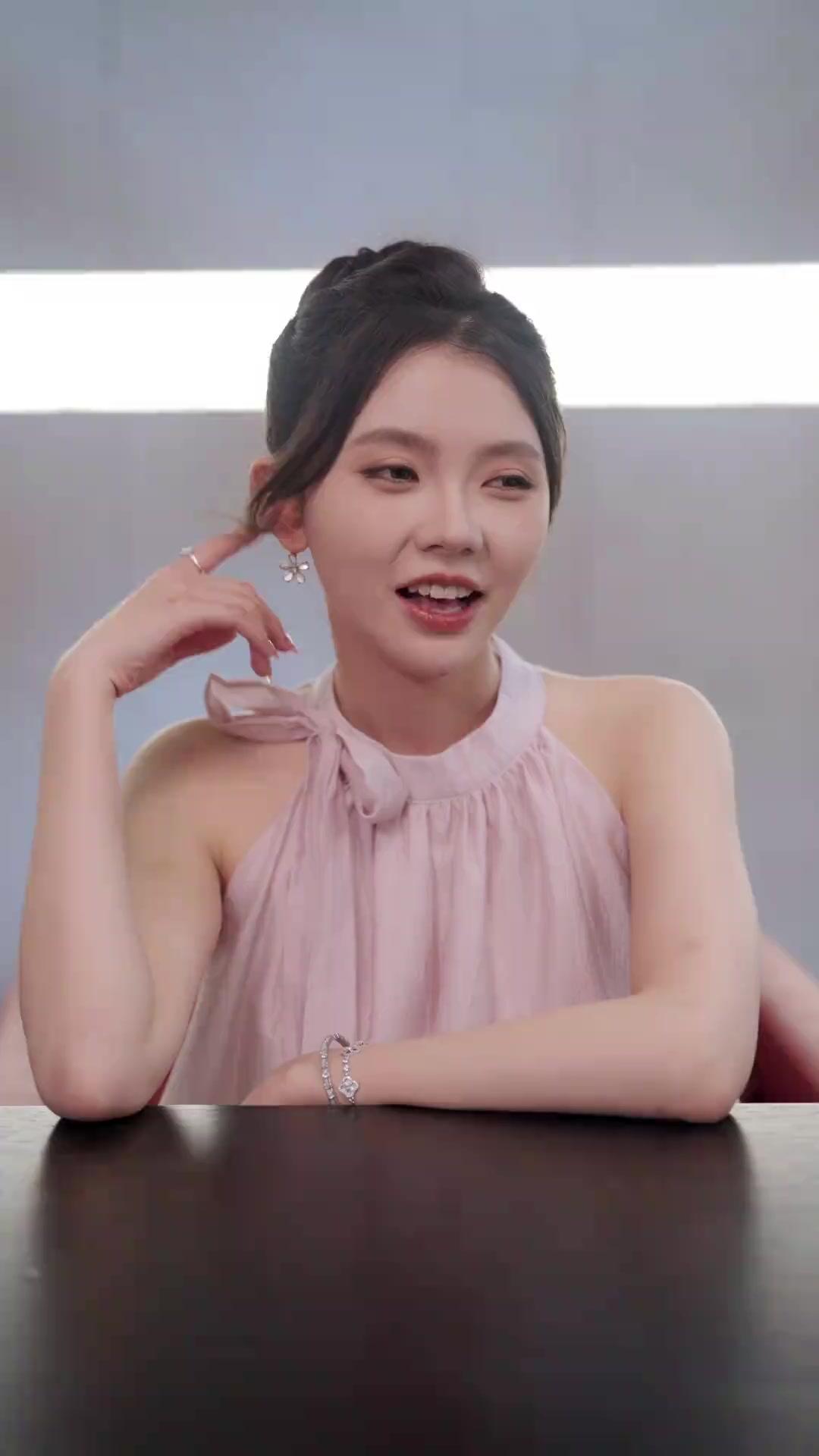 LA MÉCHANTE ADORÉE DE TOUS