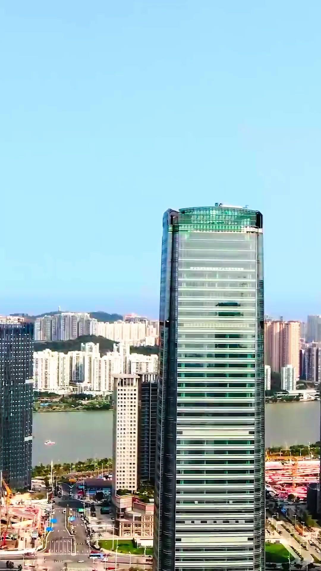 白い病室で、愛はリセットされた