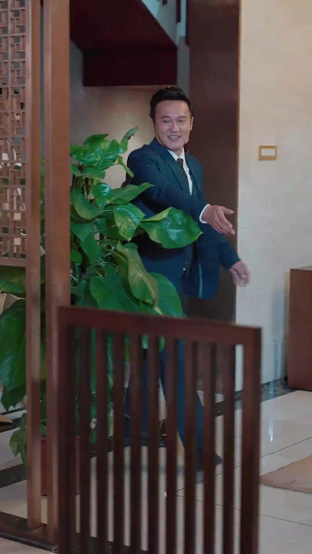 Stole My Office? You're FIred, Hubby!