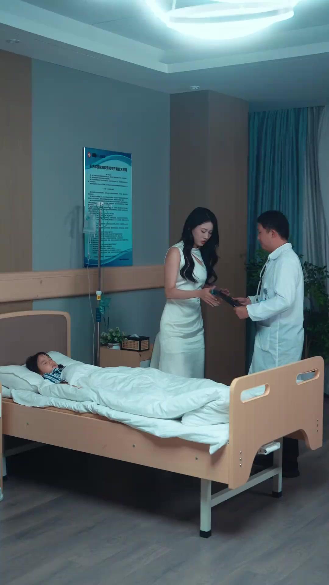 Ex Chose First Love, but I Chose Medicine