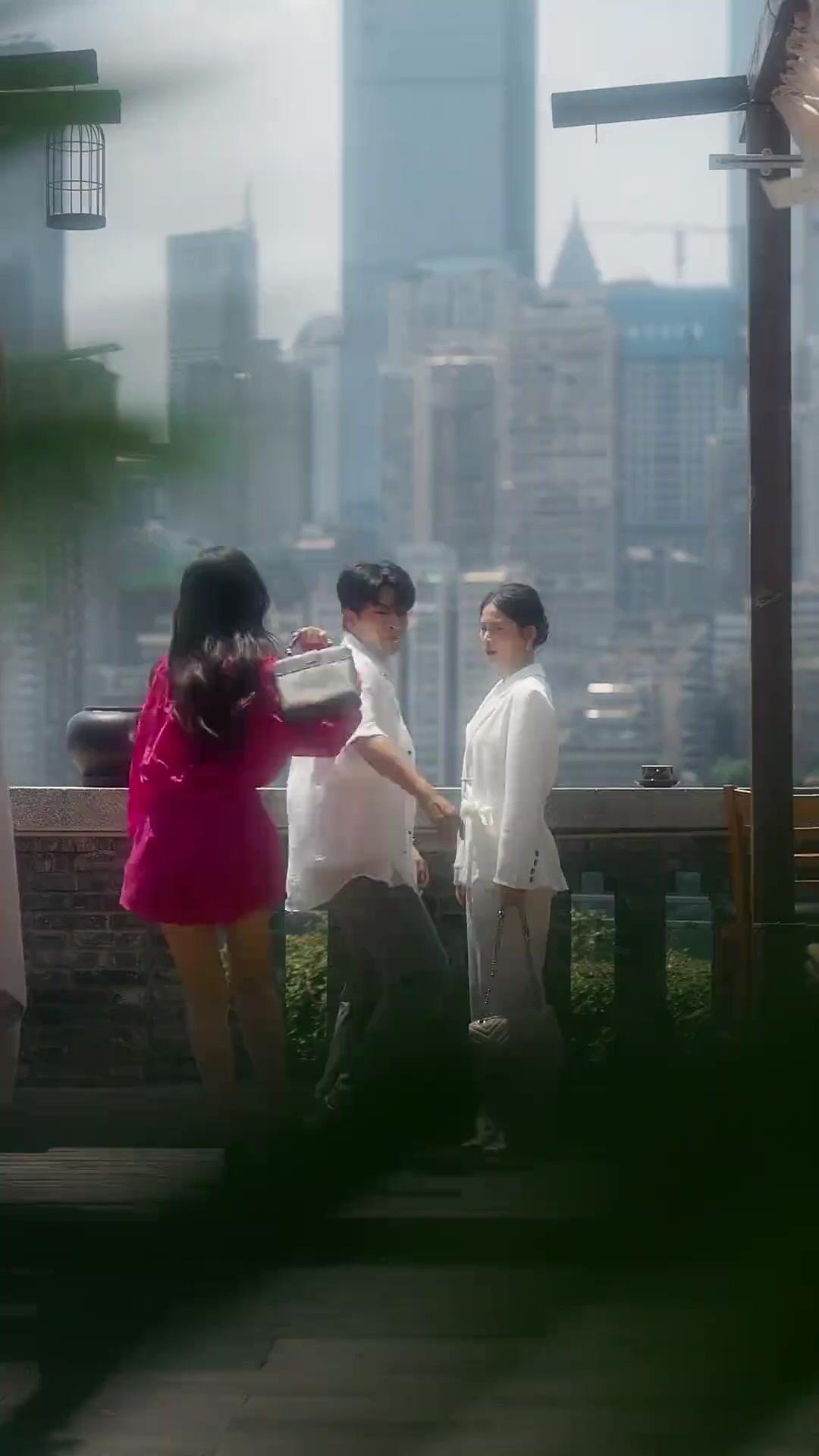 Eski Sevgilim Oğlumun Öğretmeni Oldu