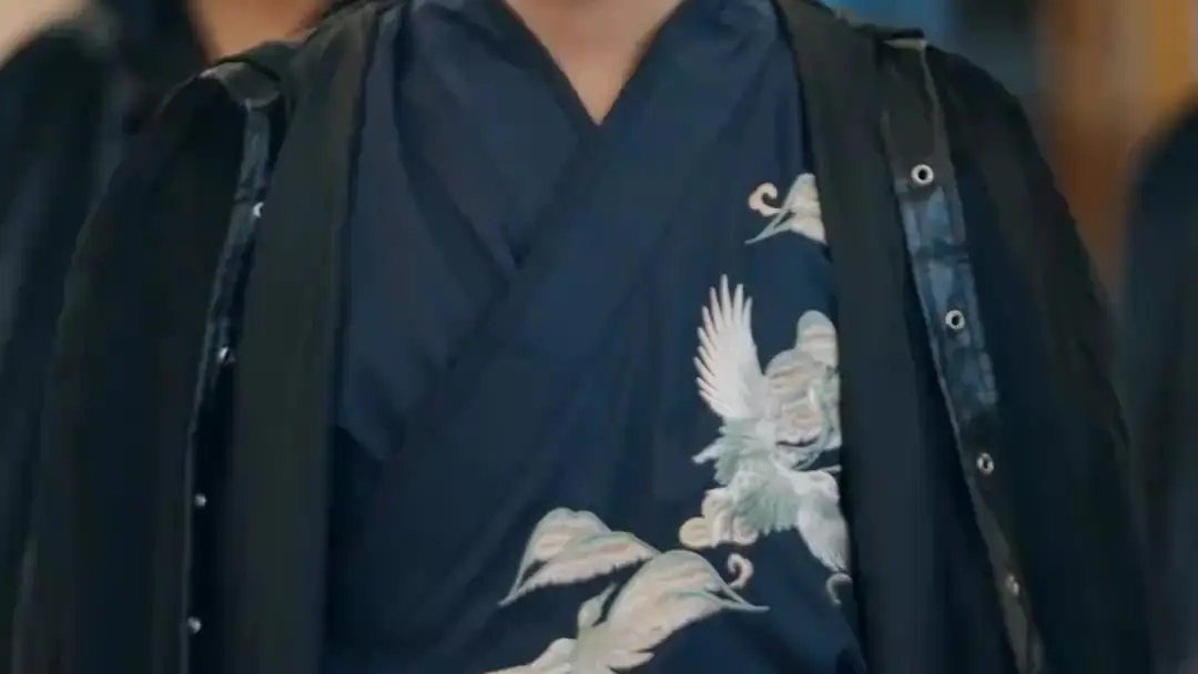 As Master, As Father: When the Amulet Speaks Louder Than Words