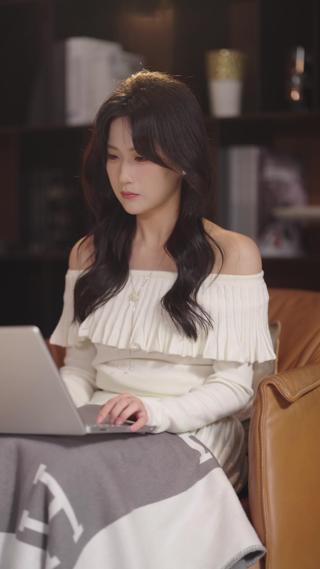 Dia Bukan Sahaja Adikmu