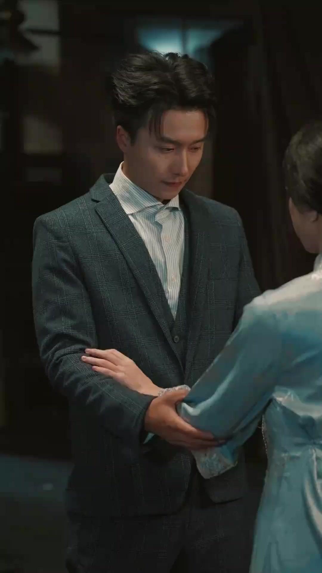 (Dubbed) They Want My Wife. I Answer with a Knife