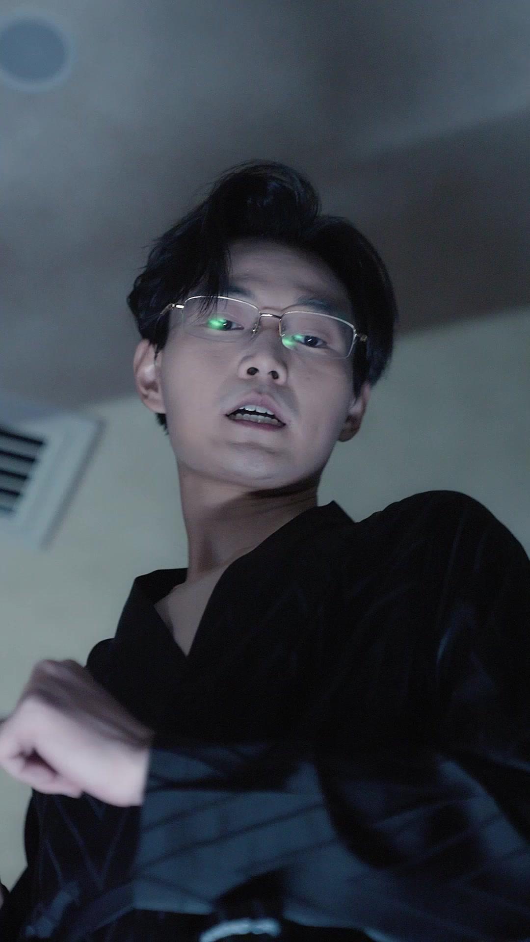 When the Heiress Marries Far