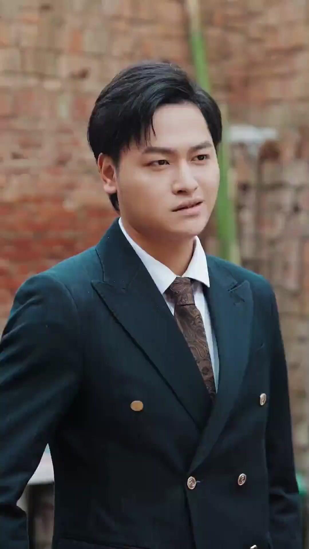 Herdeiro Sob Disfarce