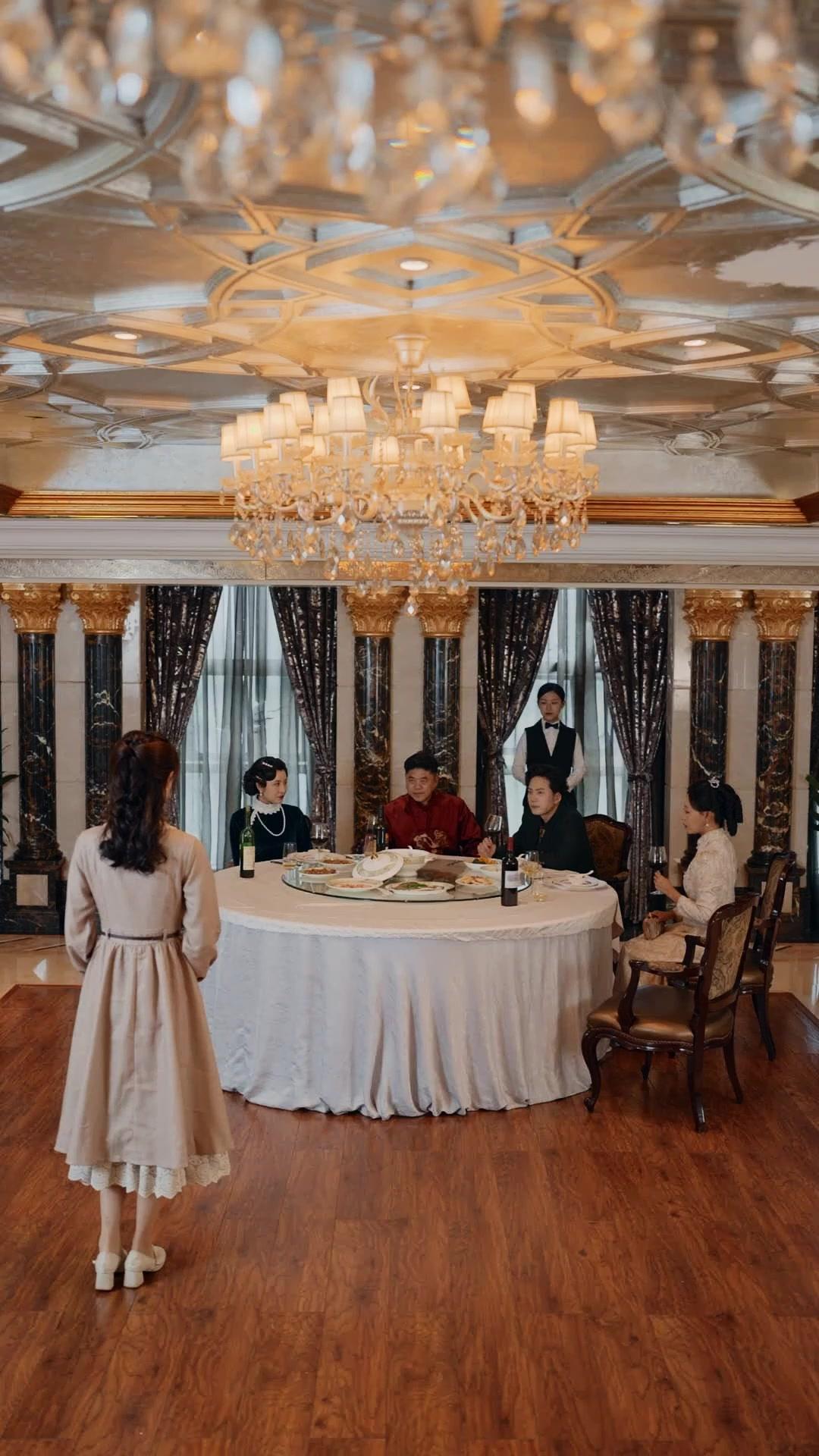 RENAÎTRE DANS LES BRAS DU COMMANDANT