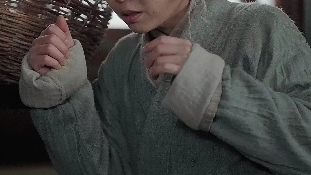 Blades Beneath Silk: When Masks Slip and Loyalty Cracks