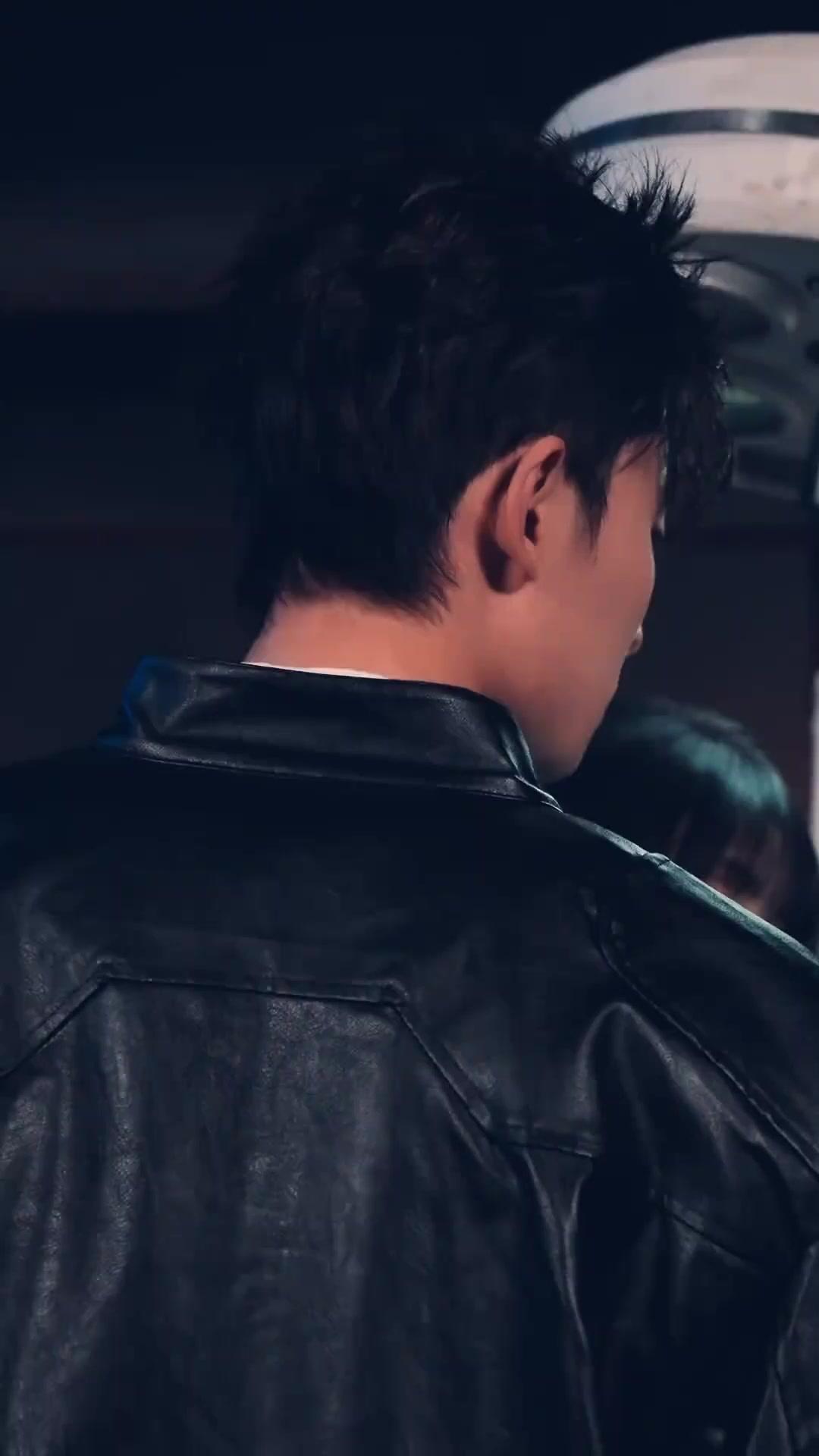 นางฟ้าใต้หน้ากากปีศาจ