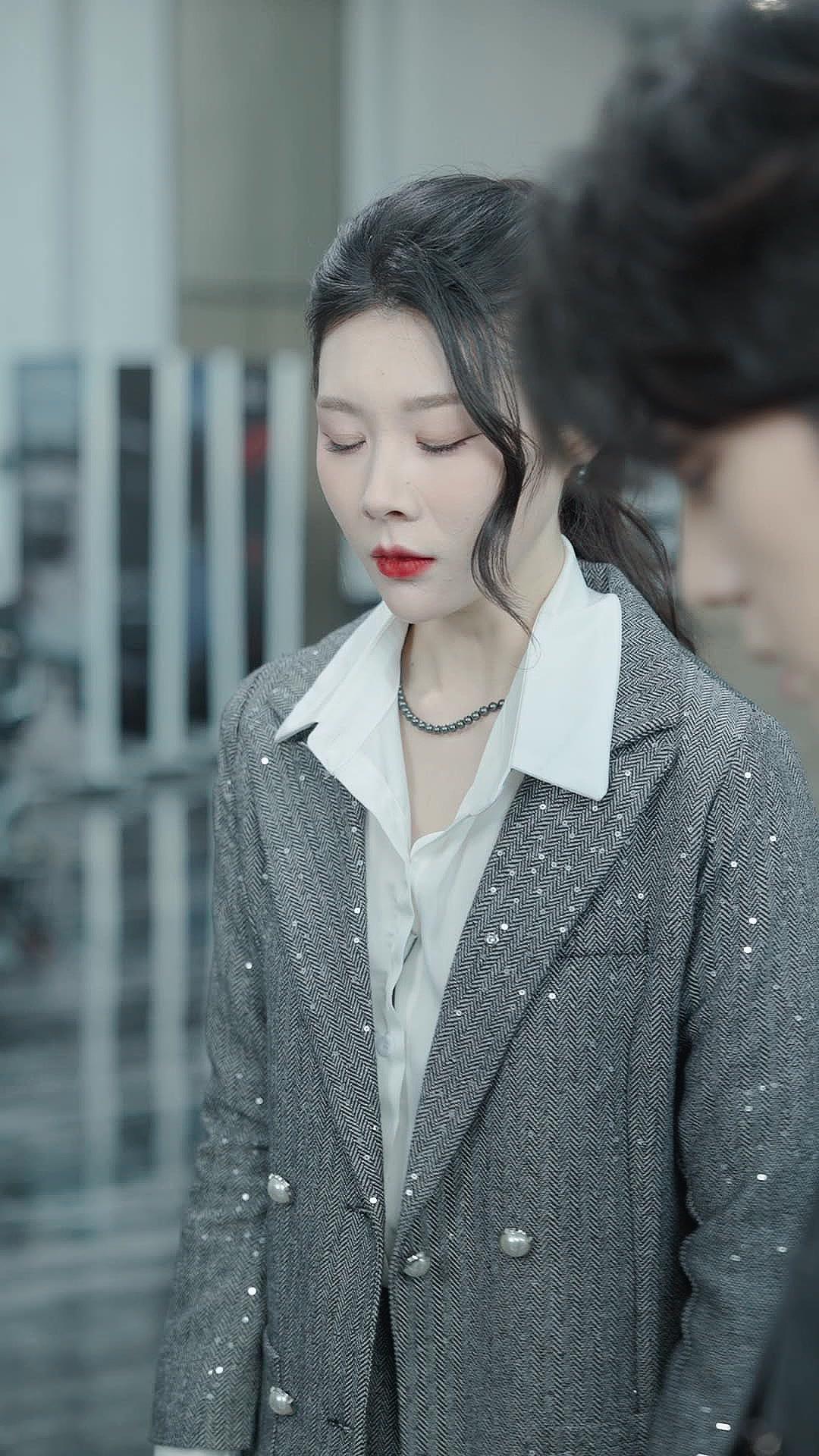 Cinta Retak Tak Sempurna