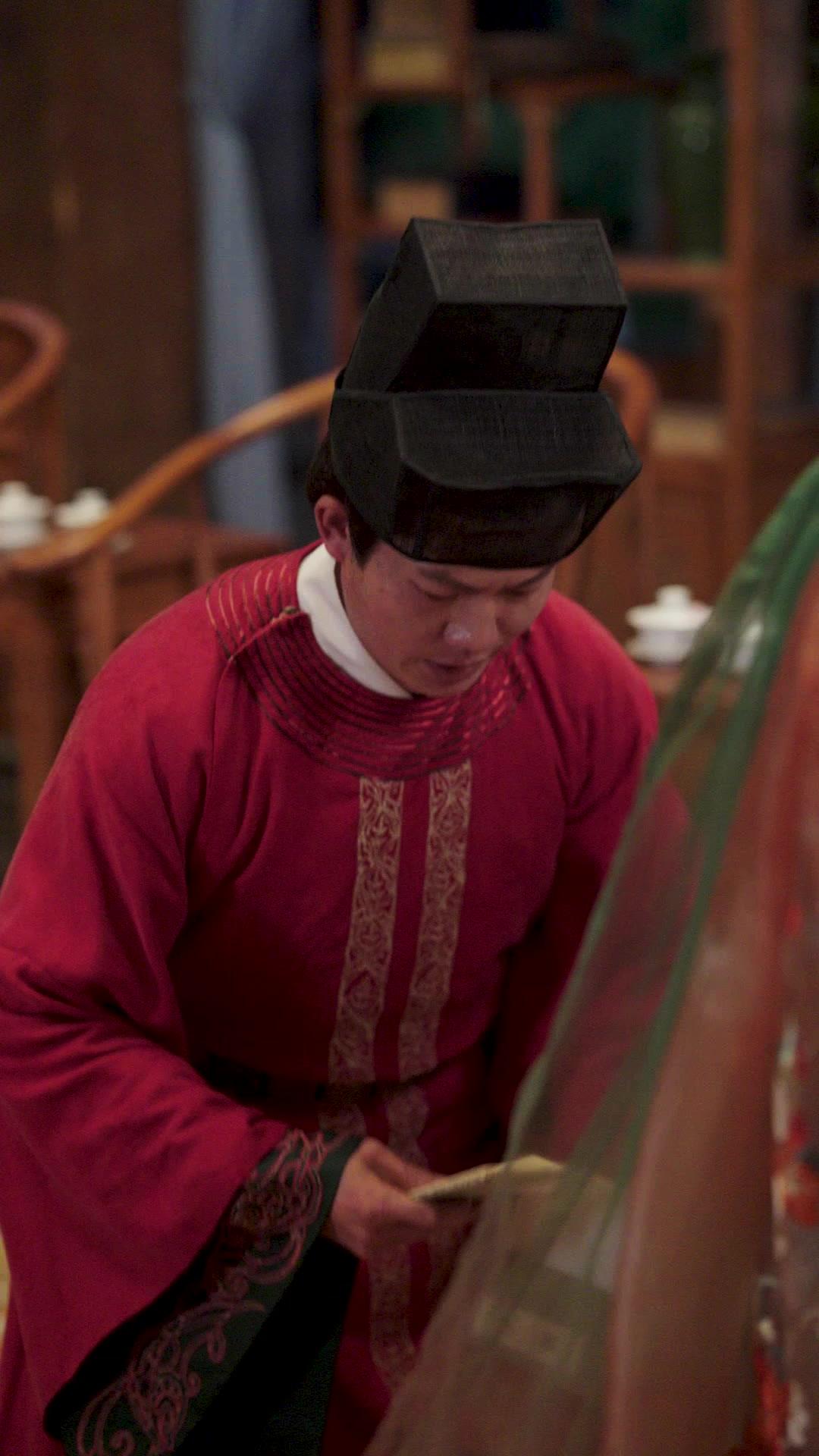 Cinta palsu bikin rusuh