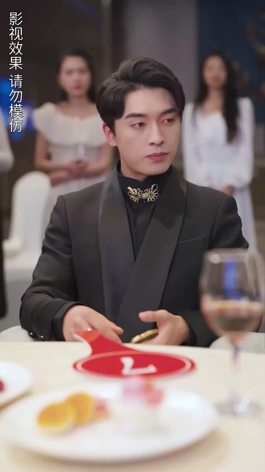 La esposa con doble identidad