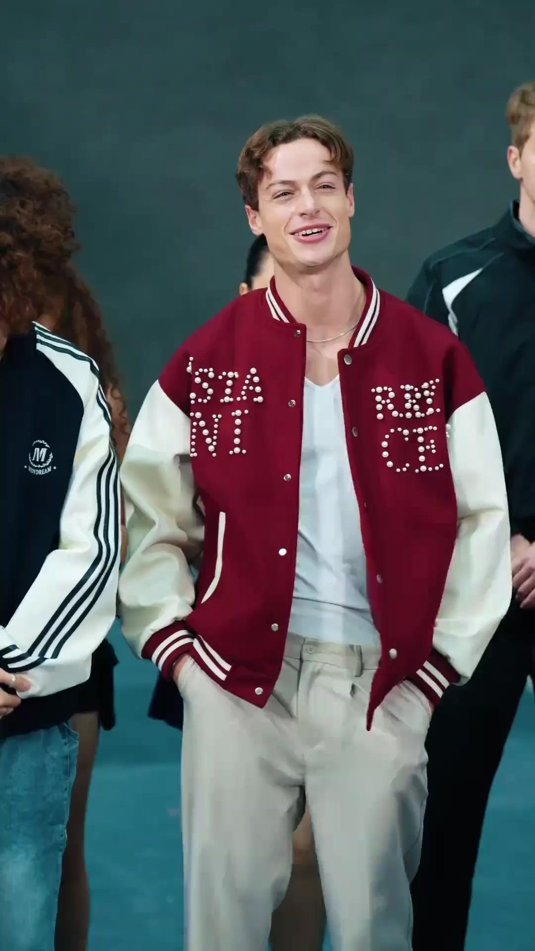 (Synchro) Der verborgene Wolfskönig: Vom Halbblut zur Legende