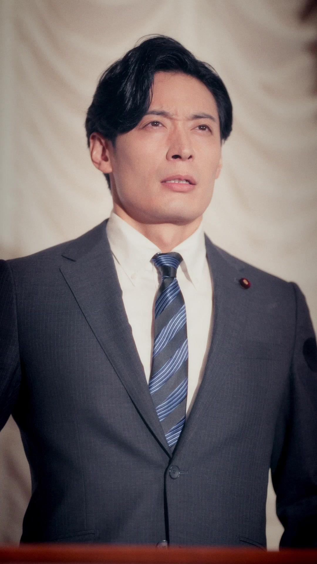 総理のディナーは私にお任せ，総理大臣も虜に!? 命運を握るシェフの禁断レシピ