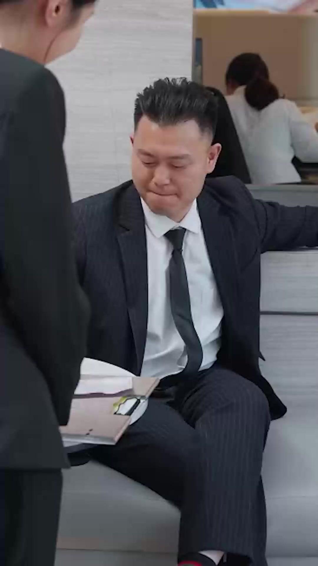 Ani Evlilik Tatlı Eş Büyük Patron