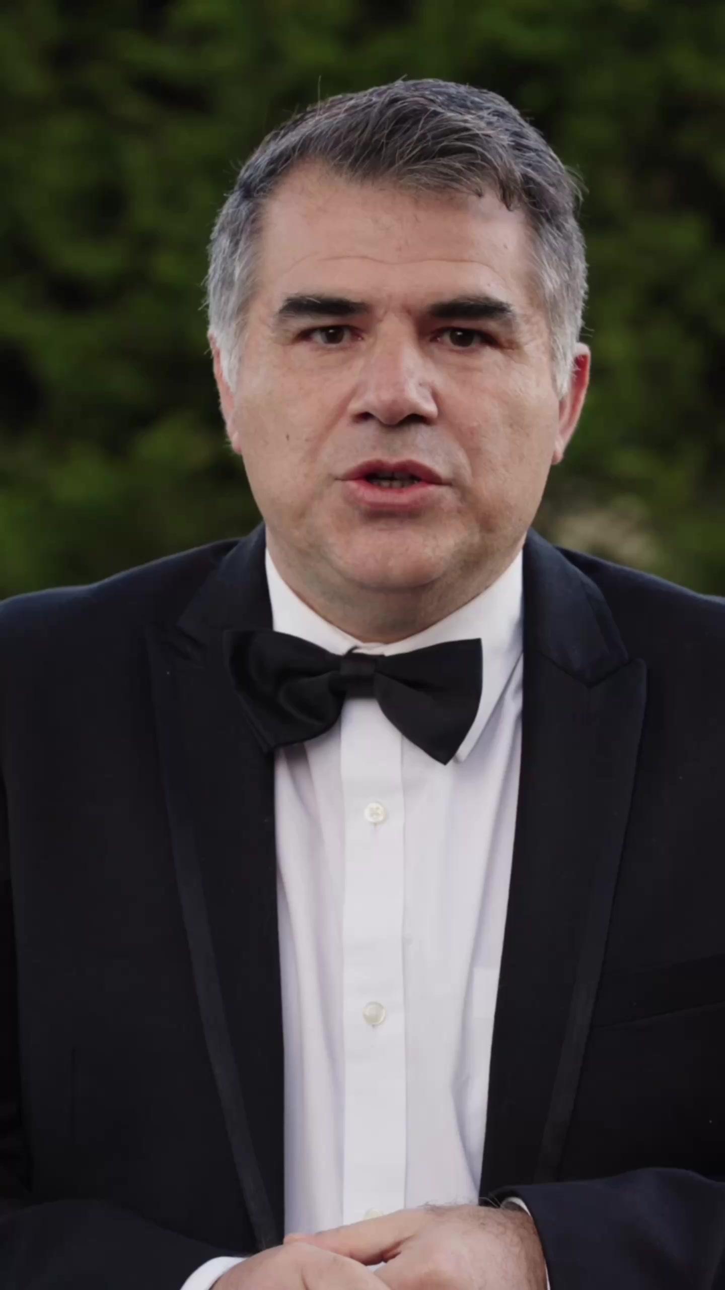 Ten Billion Housewife