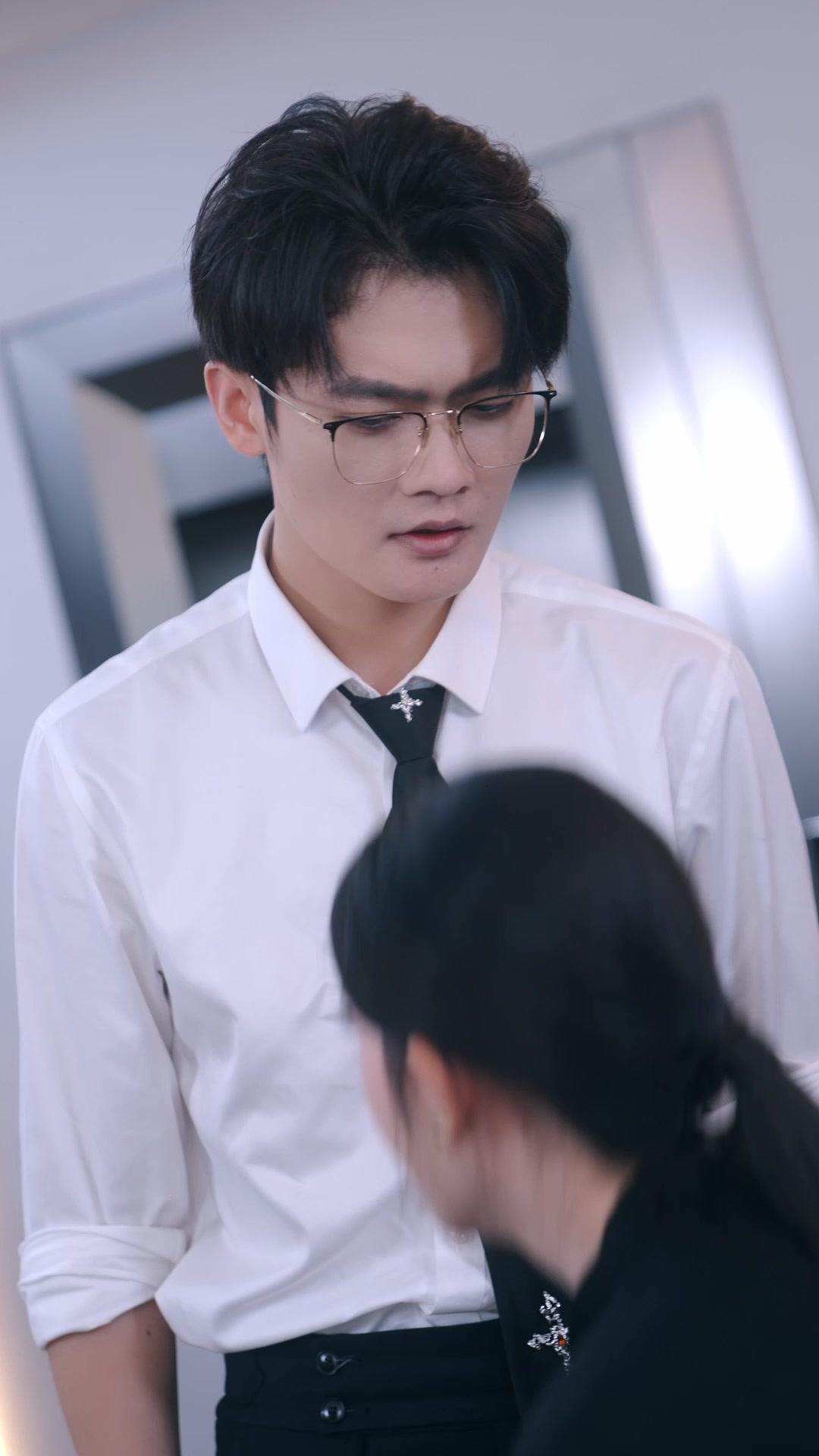 The Billionaire Disguises to Claim Me?