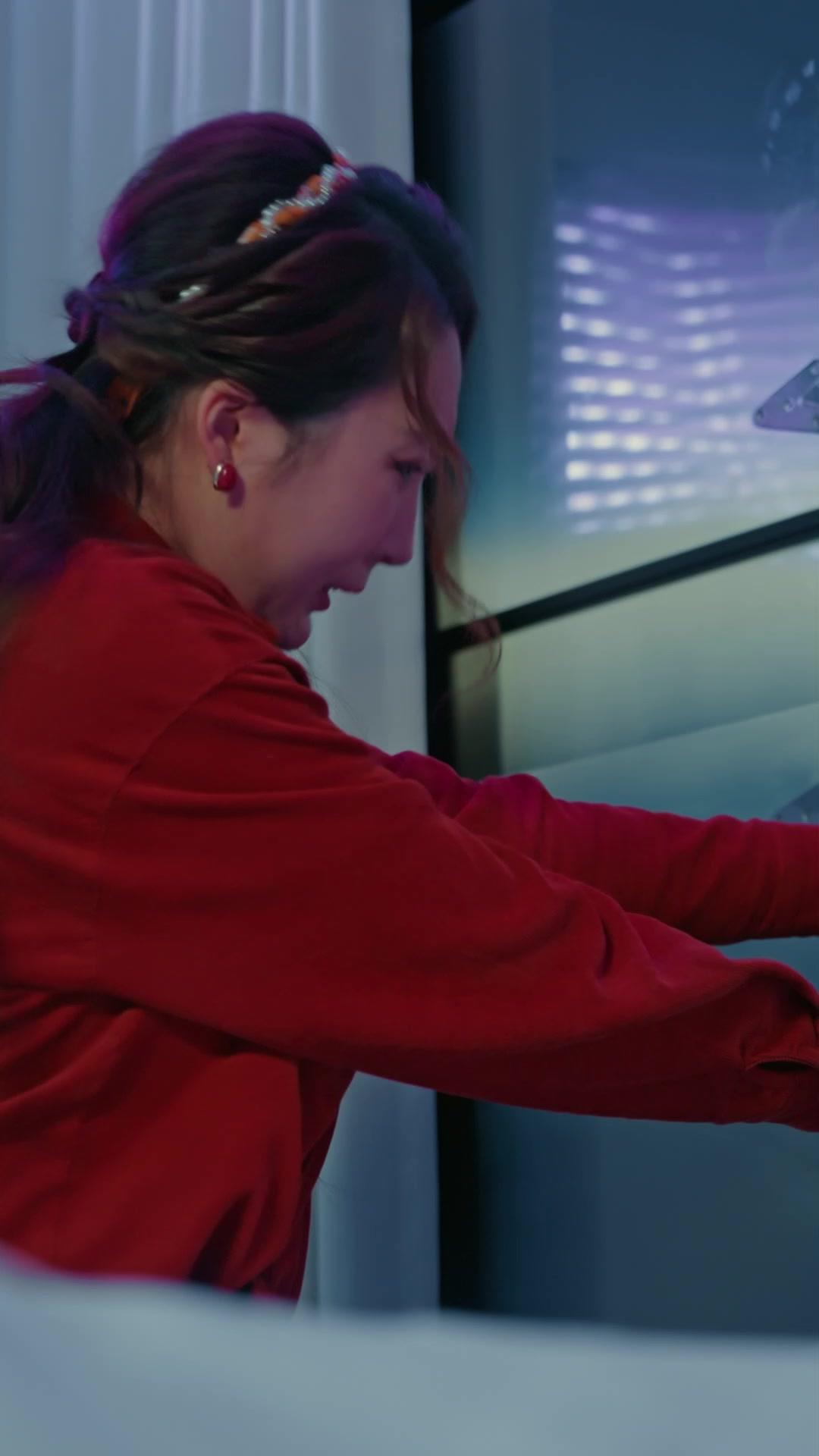 Sposa Lontana, Padre al Salvataggio