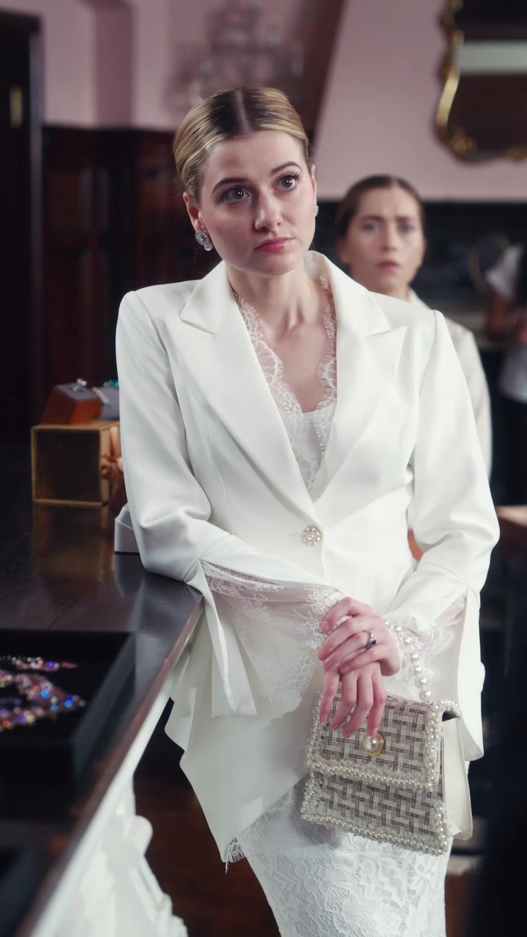 TRAHIE... PUIS AIMÉE PAR UN PARRAIN