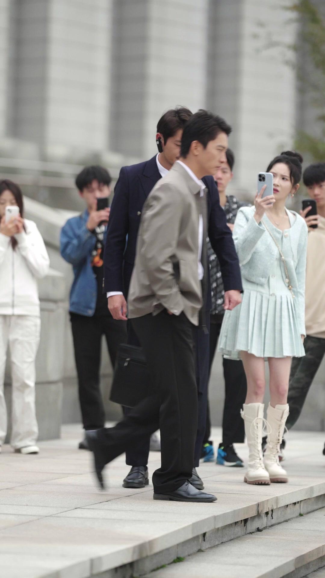 Kekuasaanku Bisa Hancurkanmu