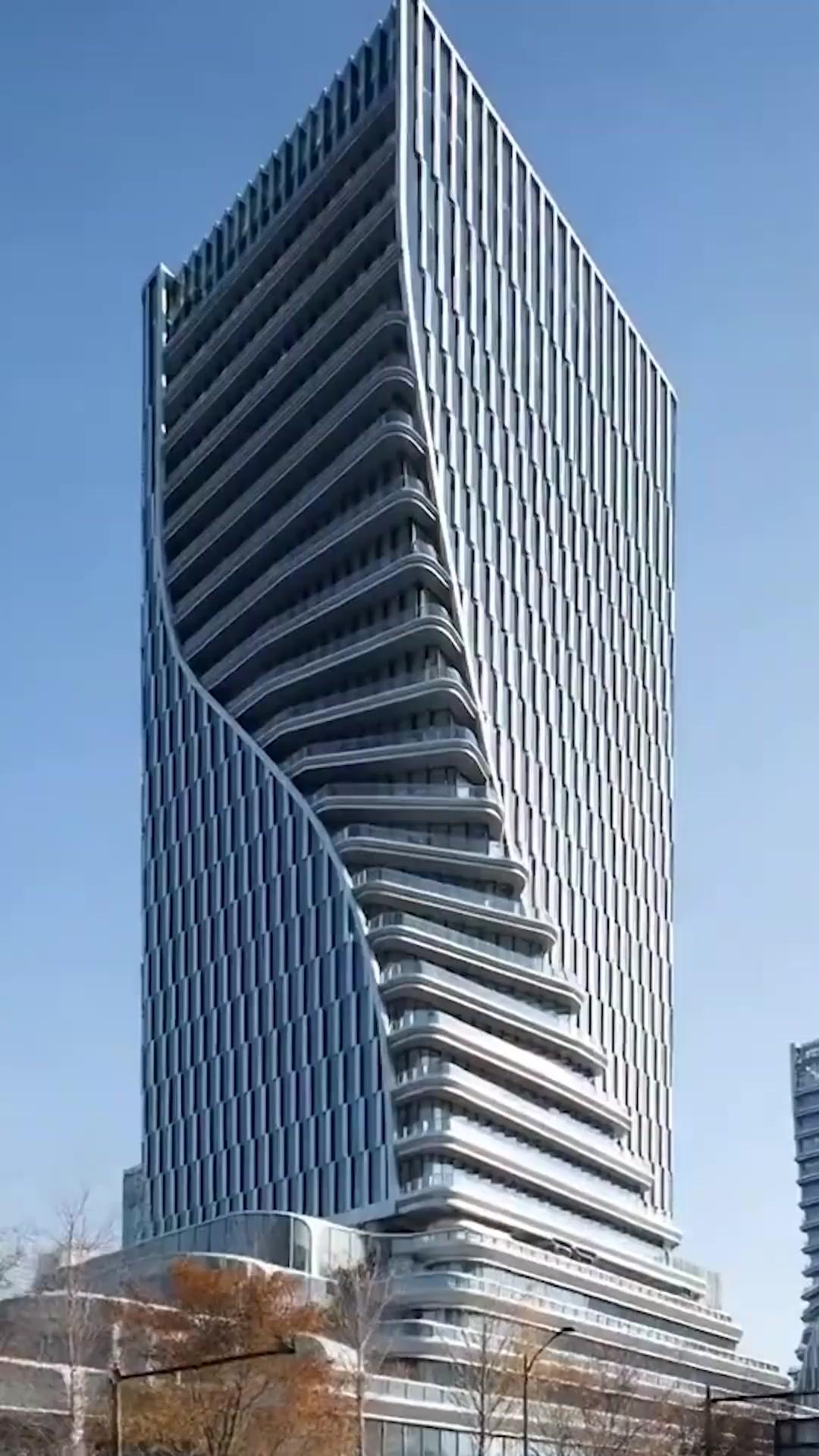 (Dubbed) My Broke Bodyguard is a Billionaire?