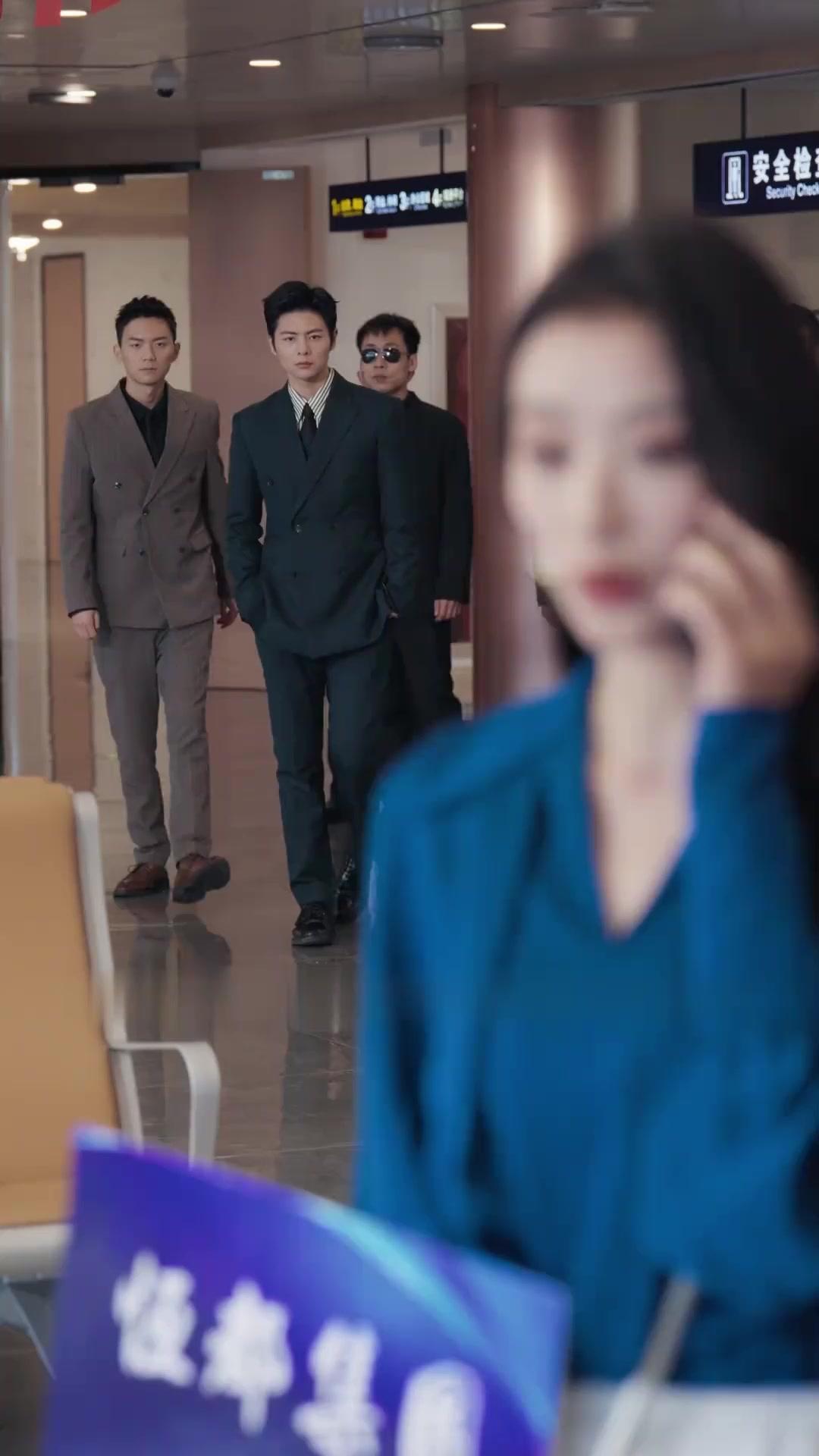 秘書さん逃げるのは禁止だ！