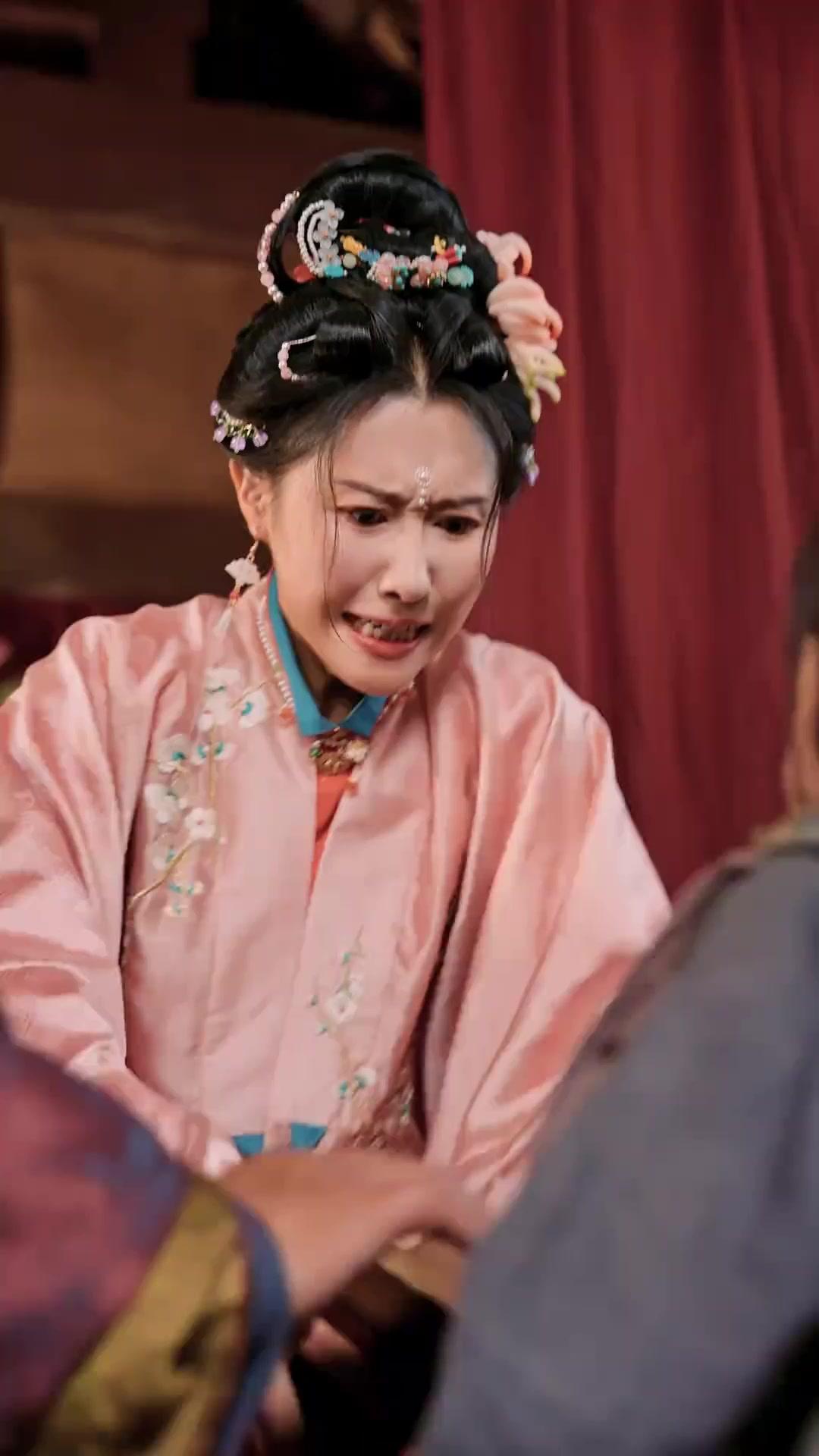 (Dubbed)The Emperor's Cloaked Convict Queen