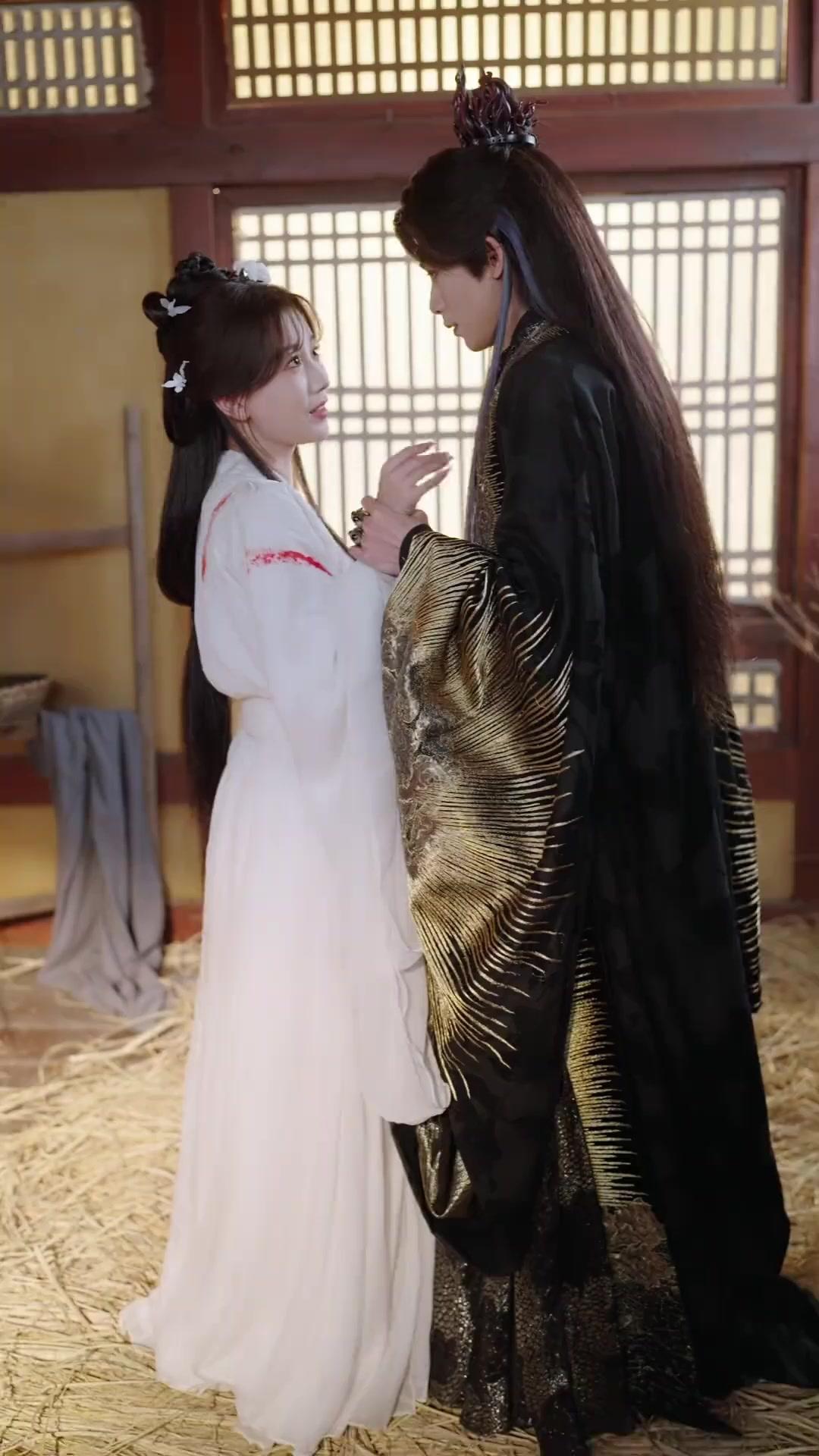 명왕과의 계약 결혼은 덫