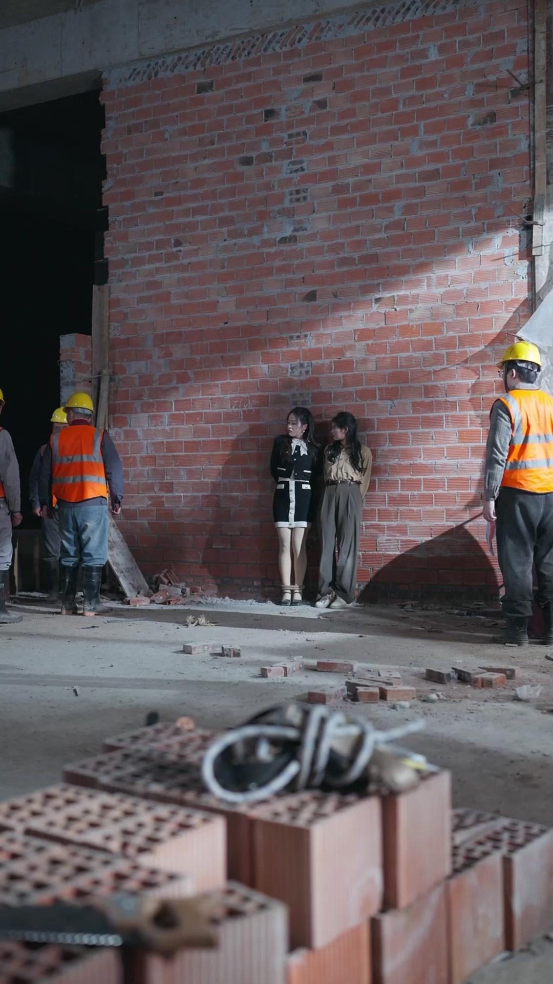 Wife? No, Queen of Ruin!