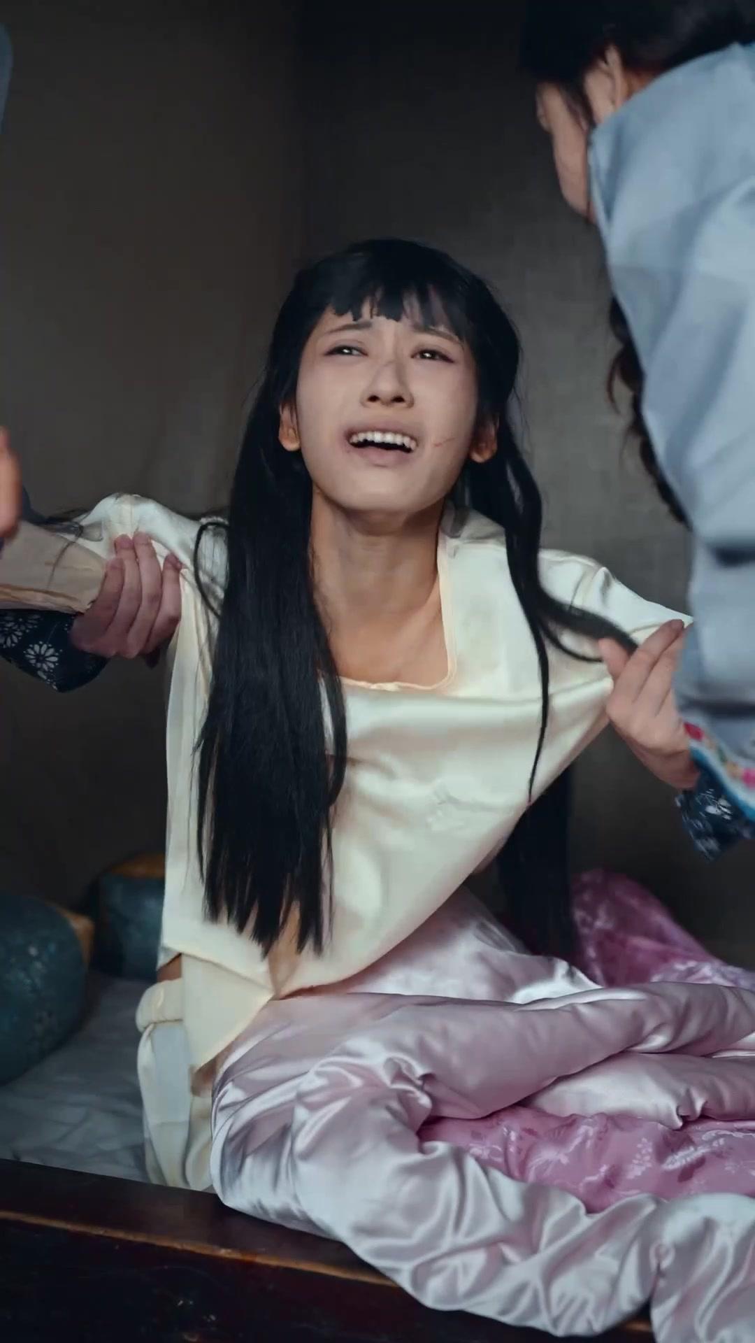 Cinta yang Tidak Tersurat