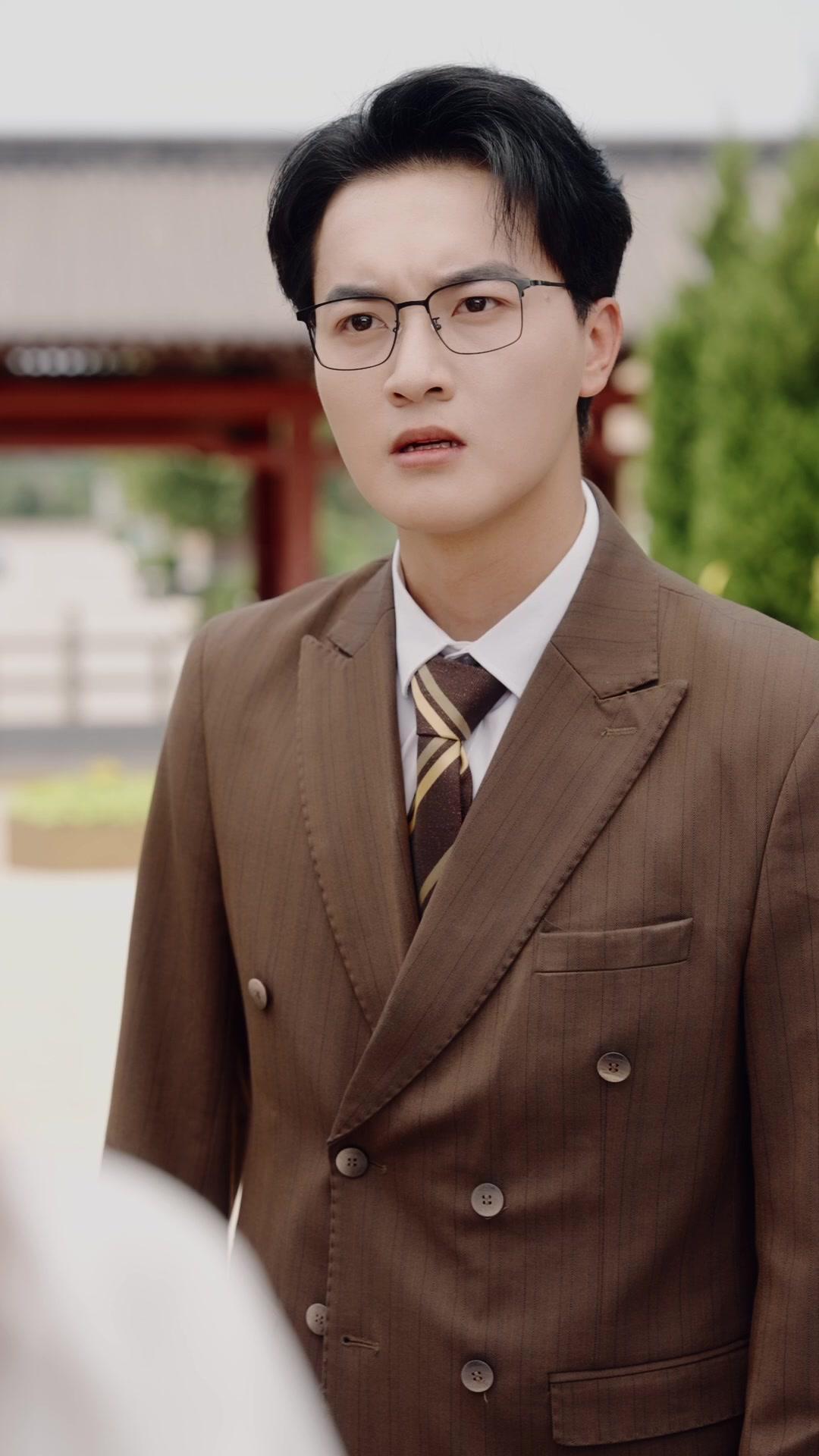 Seragam Perang di Balik Apron